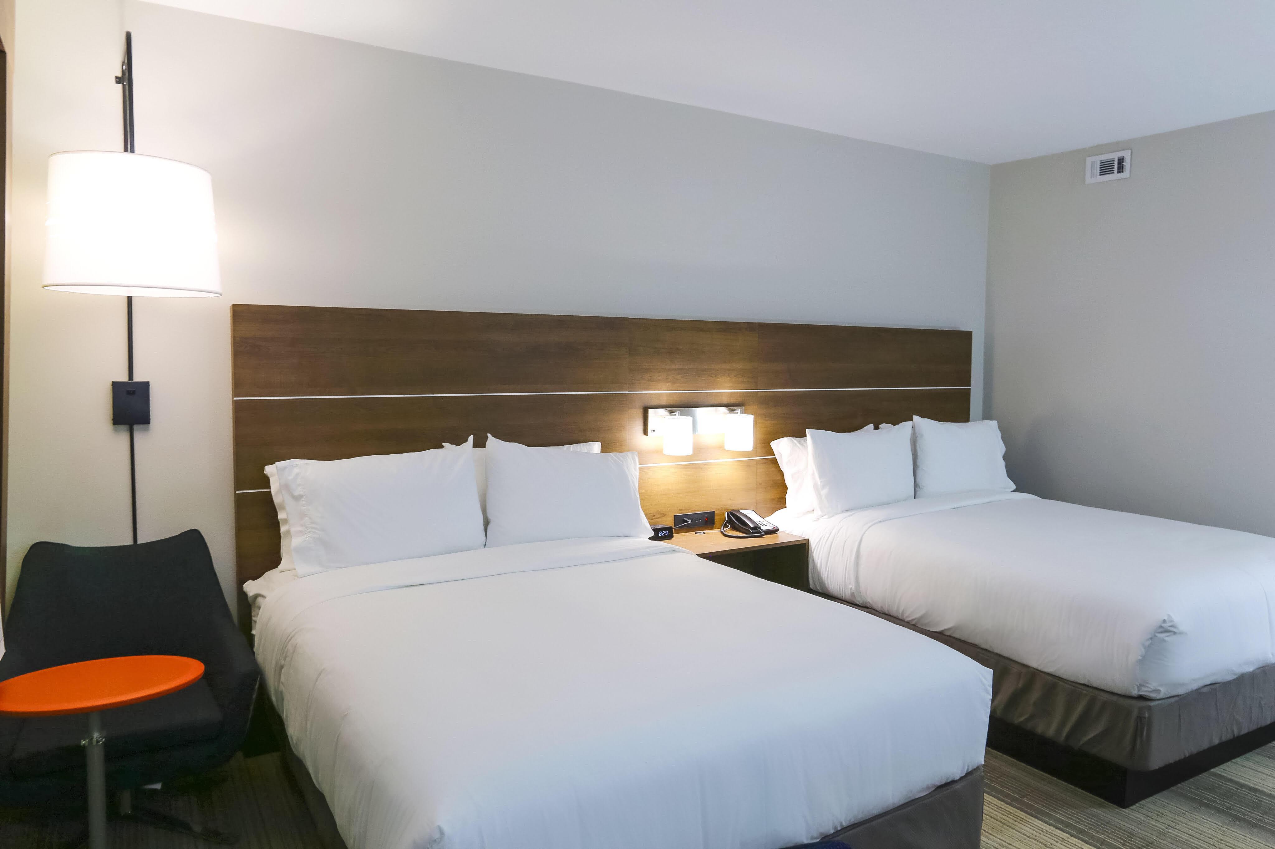 Holiday Inn Express & Suites - Houston Iah - Beltway 8, An Ihg Hotel Экстерьер фото