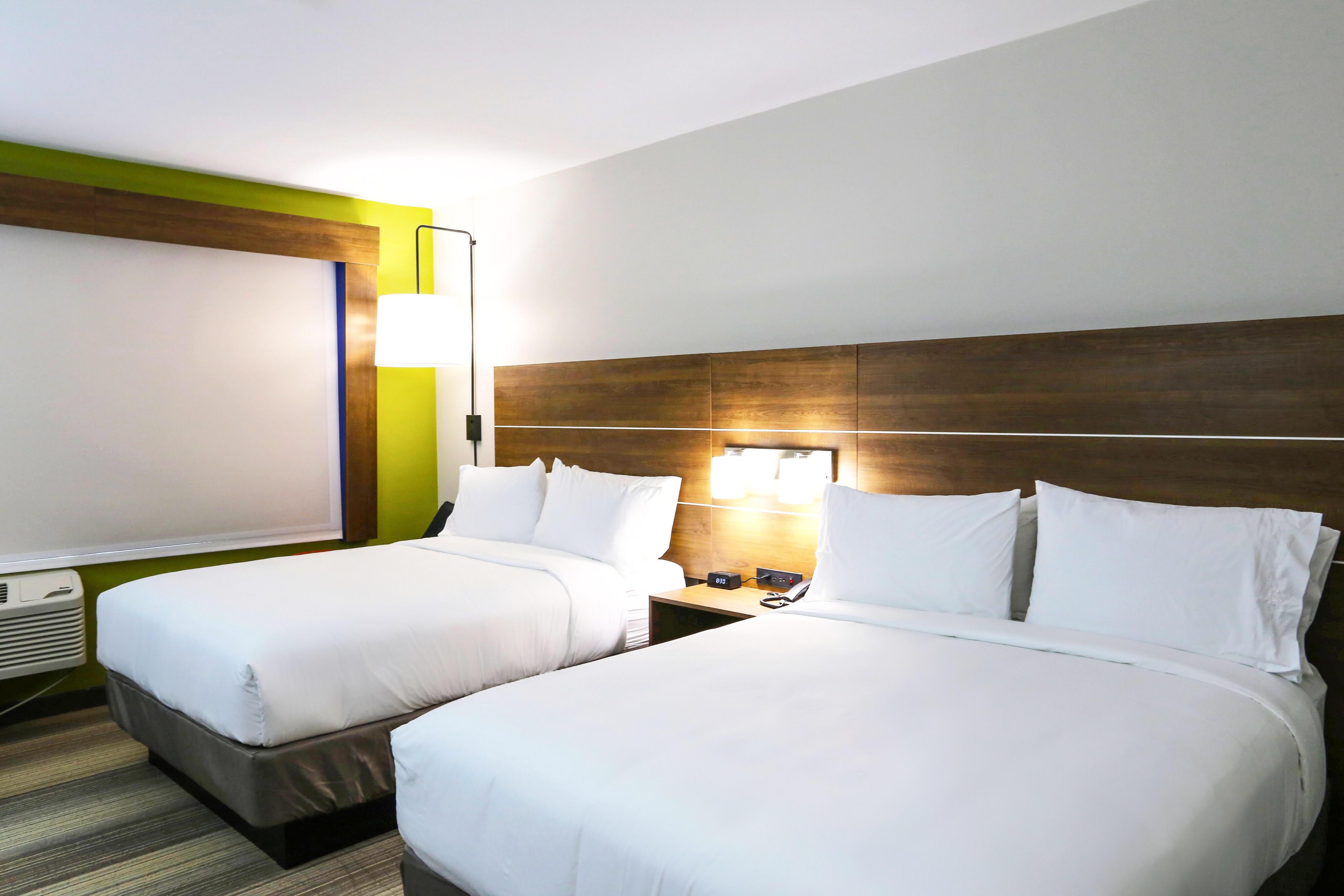 Holiday Inn Express & Suites - Houston Iah - Beltway 8, An Ihg Hotel Экстерьер фото